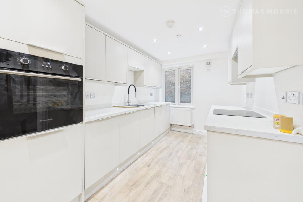 Main image of property: 3 Windmill Row, St. Neots, Cambridgeshire, PE19