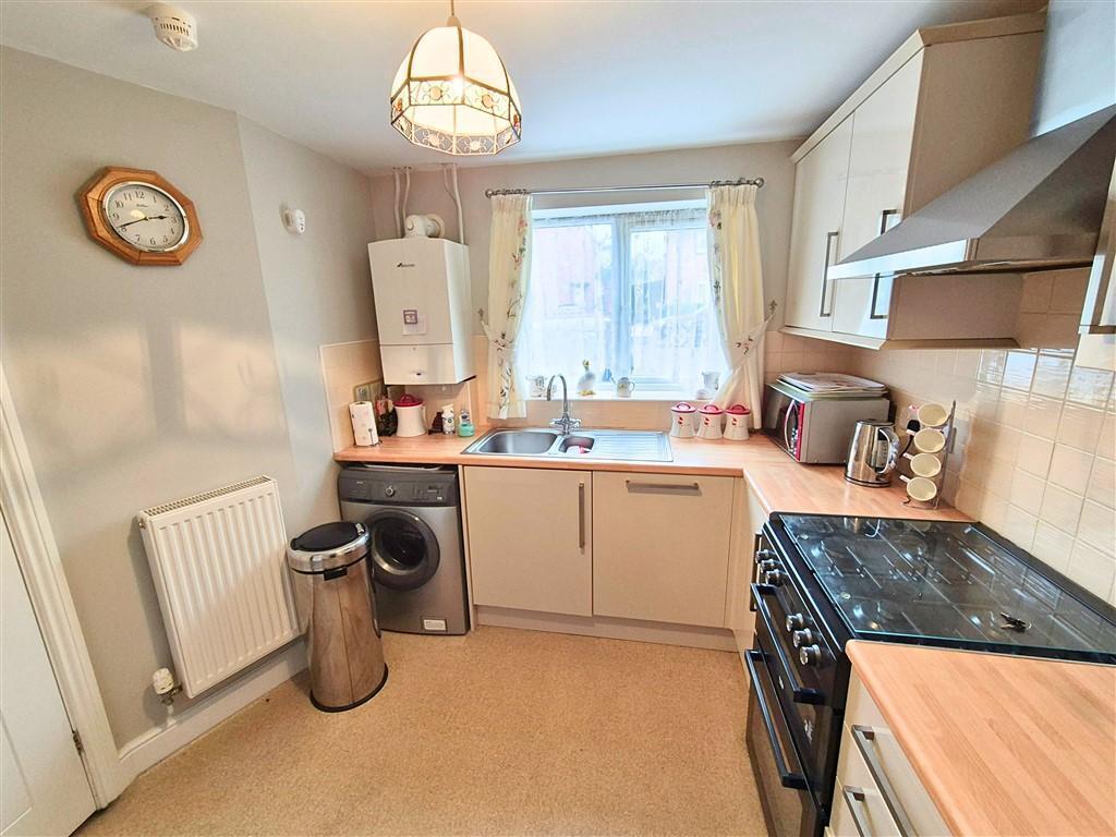 Beech Terrace, Churchill Avenue, Leominster, Herefordshire, HR6 8LW - View 2