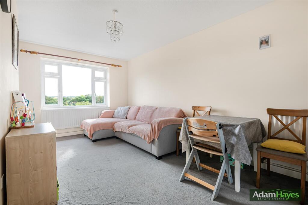 Apartment in London, Friern Barnet - View 5