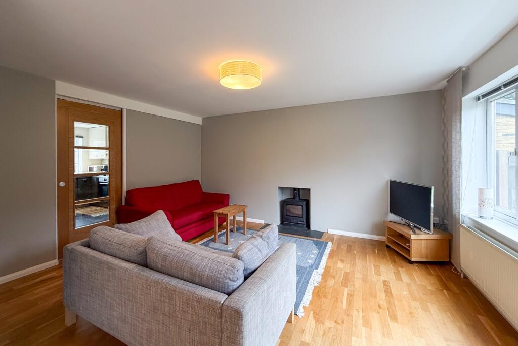 Repton Close, Maidenhead, Berkshire, SL6 3DS photo 3