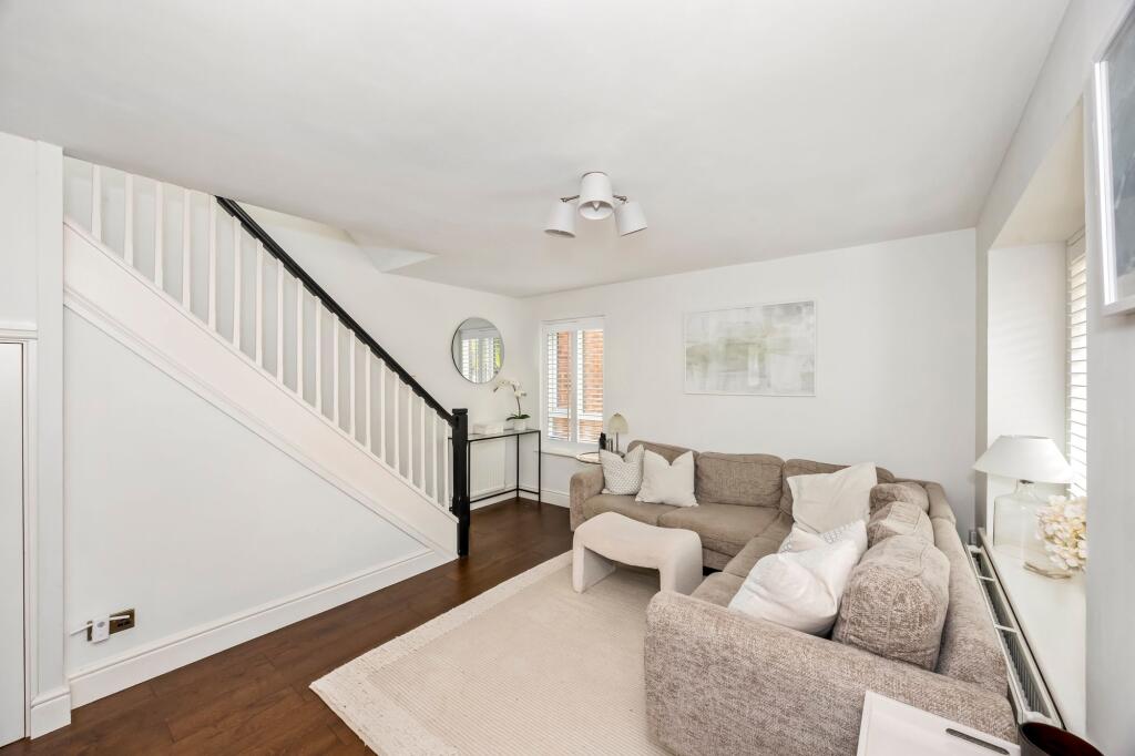 House in Horsham, North Heath, North Horsham - View 2