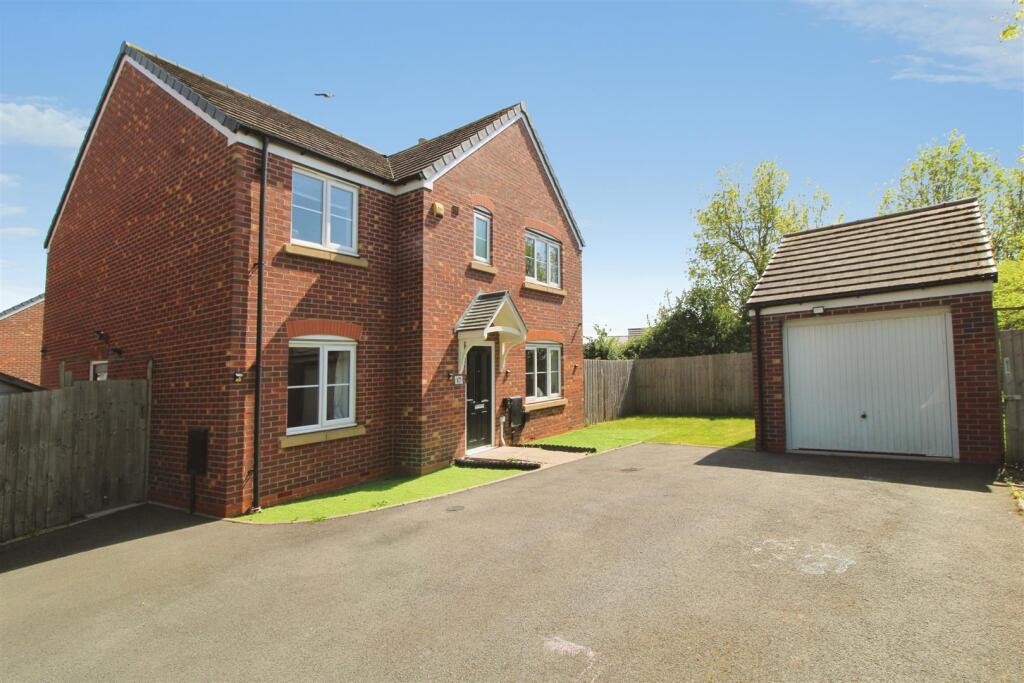Main image of property: Oxlip Close, Rugby