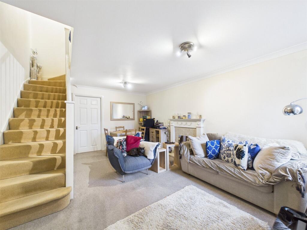 Tudor Close, Churchdown, Gloucester, Gloucestershire, GL3 photo 2