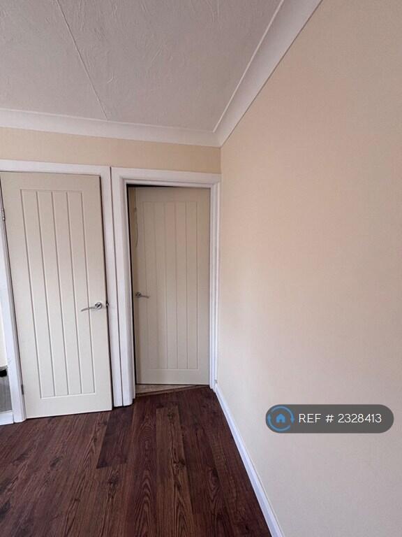 Apartment in Southampton - View 5