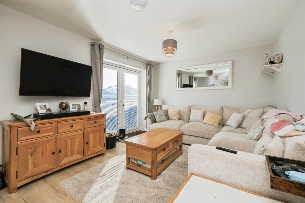 Millstone Drive, Hailsham photo 2