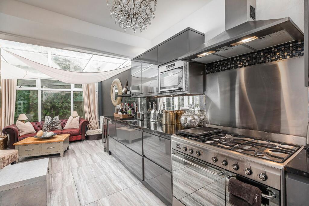 Additional image 4 of Castledene Crescent, Whitecliff, Poole BH14 8DP