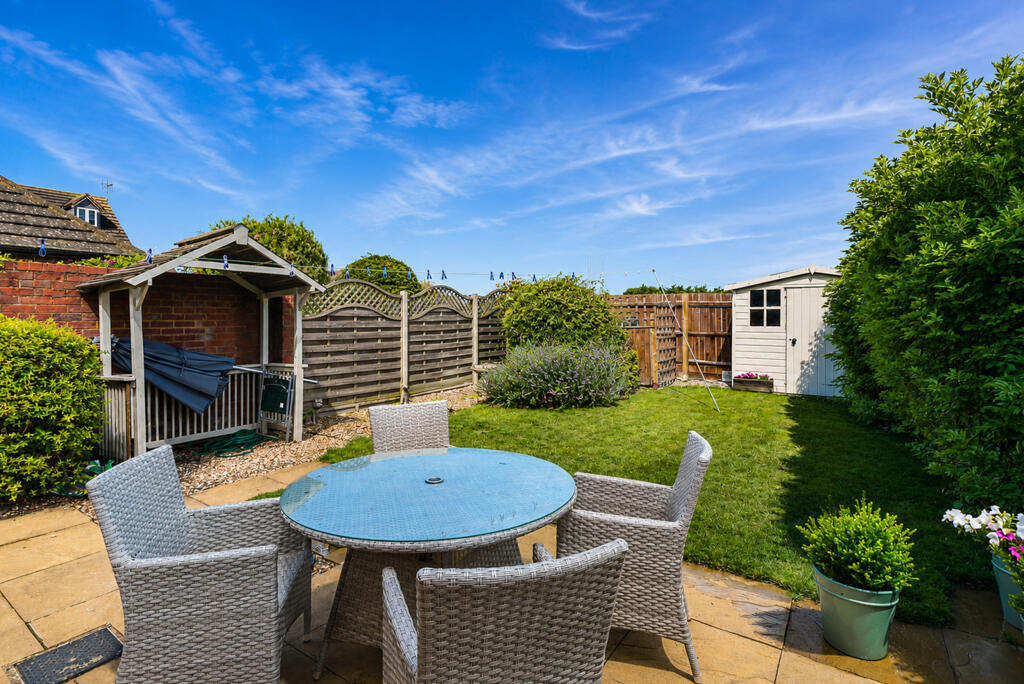 House in Dunstable, Northall - View 4