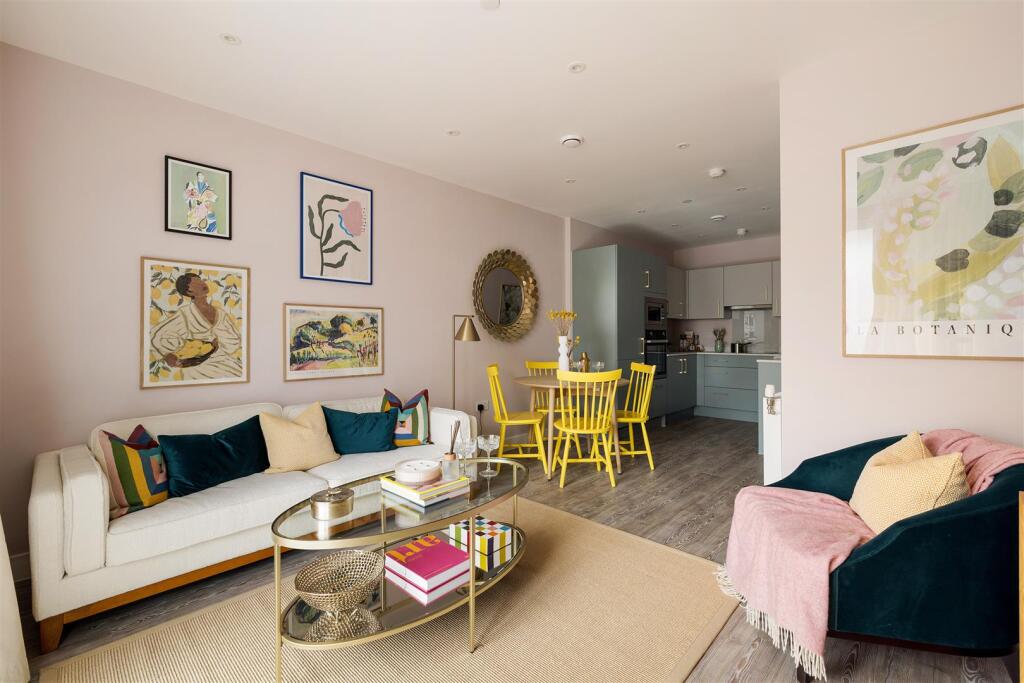 Main image of property: Wood Street, Walthamstow
