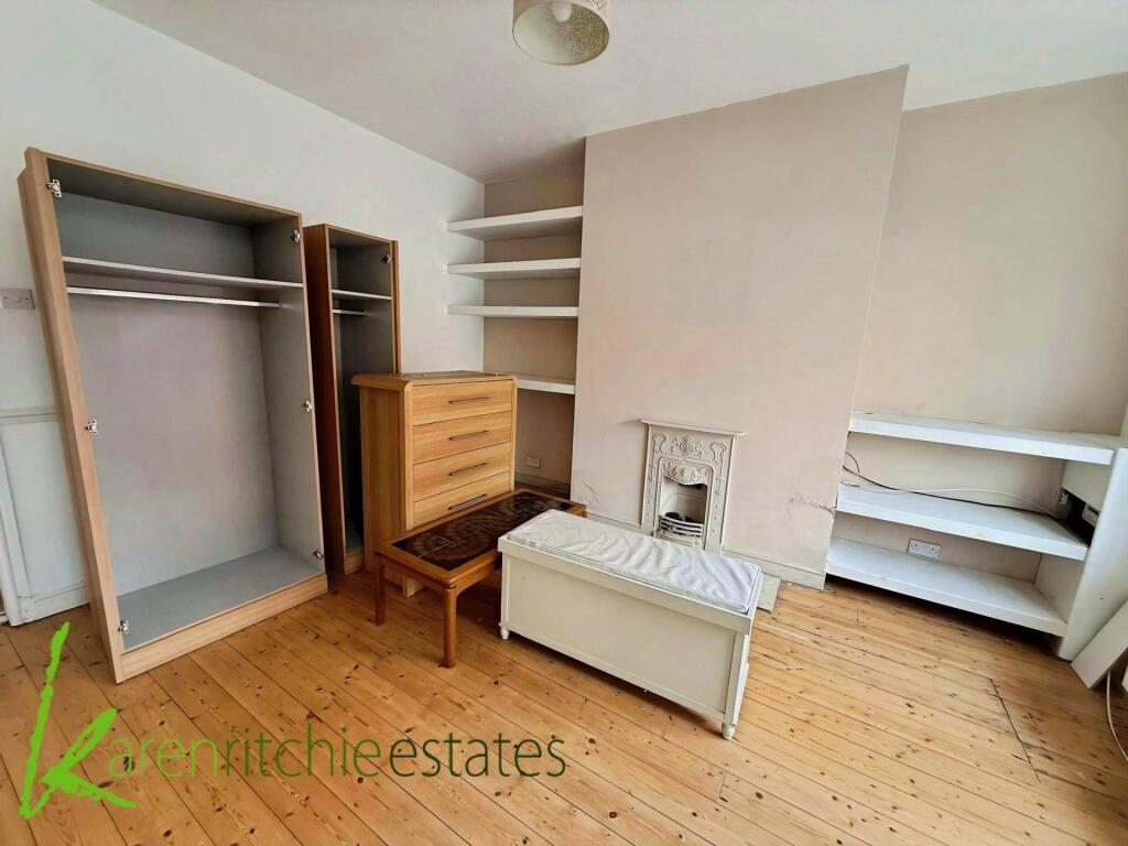 House in Bolton, Greater Manchester - View 4