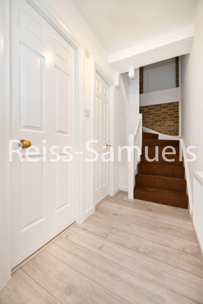 6 bedroom terraced house for rent
