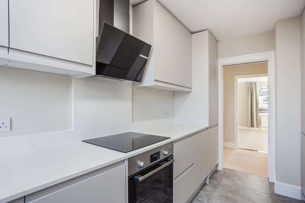 Apartment in London - View 2