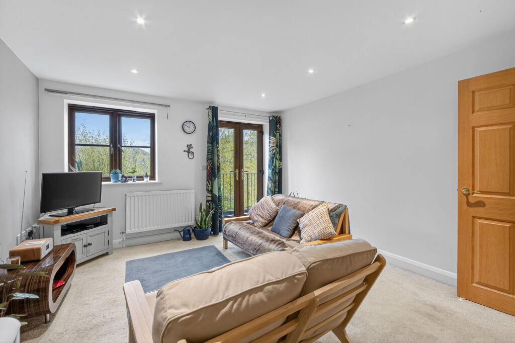 Birch House, St. Marys Road, Market Harborough photo 4