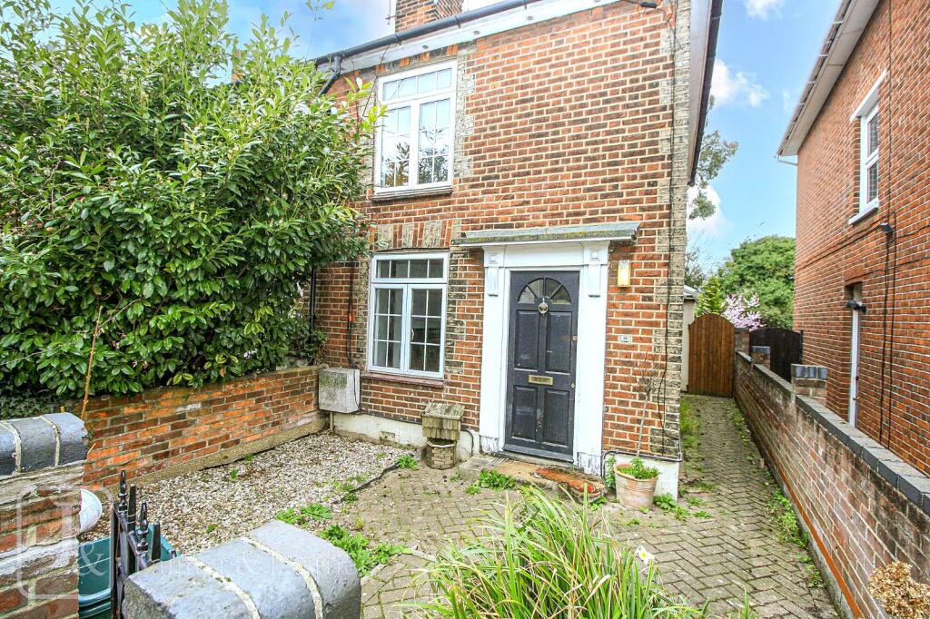Main image of property: Bergholt Road, Colchester, Essex, CO4