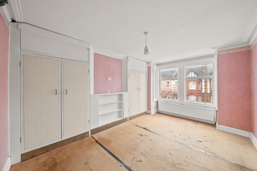 House in London - View 5