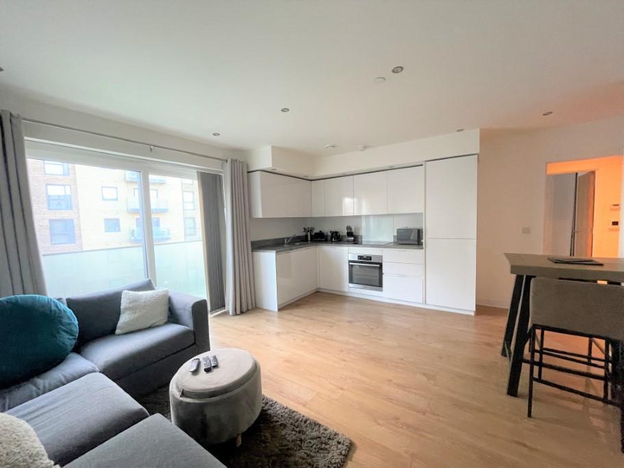 Stirling Drive, South Luton, Luton, Bedfordshire, LU2 0GF photo 2