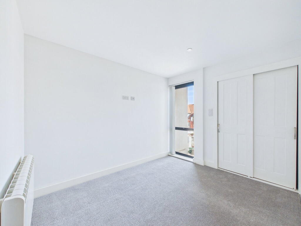 Apartment in Brighton - View 3