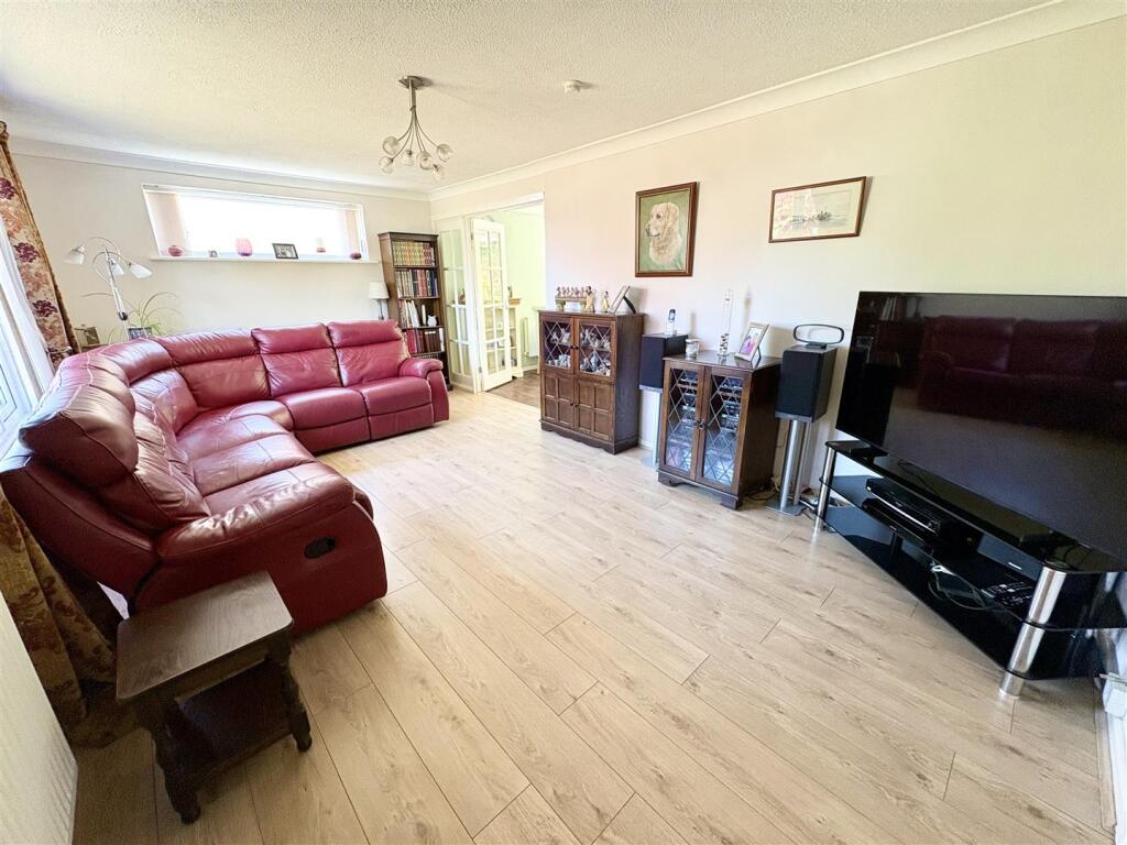House in Ferndown, Tricketts Cross - View 5