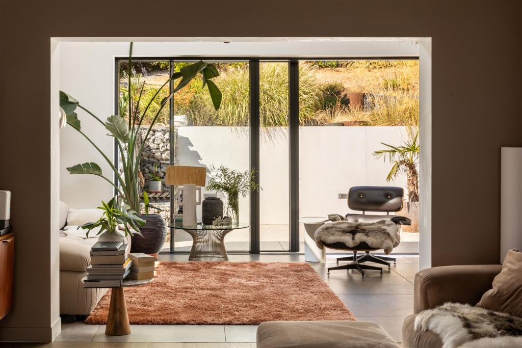 House in Hove, Aldrington - More