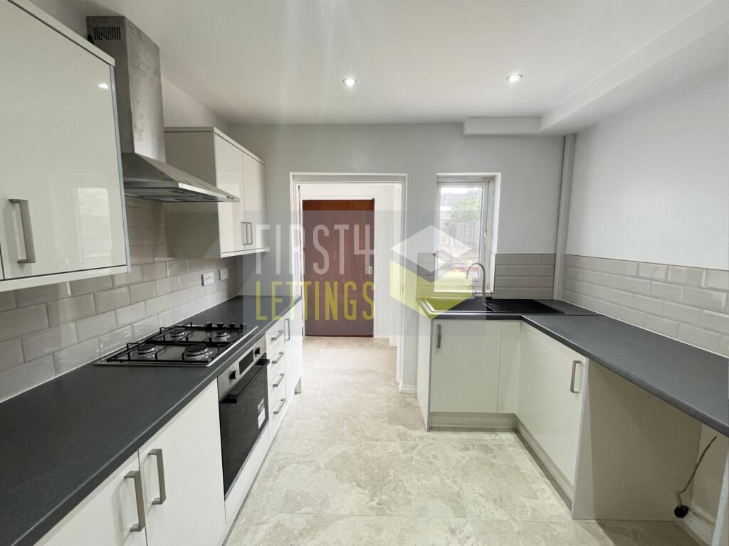 House in Leicester - View 3