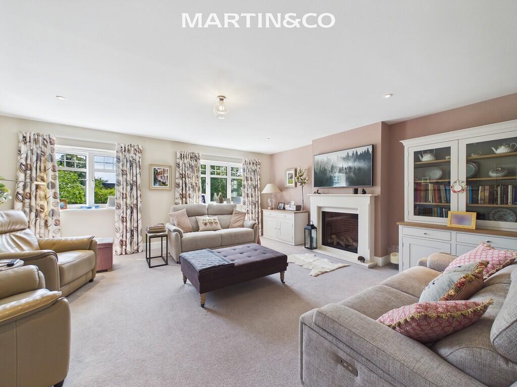 House in Wokingham - View 4