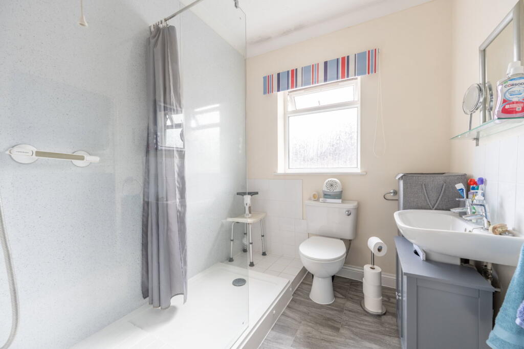 Apartment in Netley Abbey, Southampton, Hound - View 3