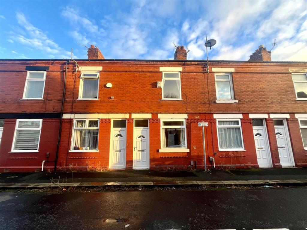 Main image of property: Howells Avenue, Sale, M33