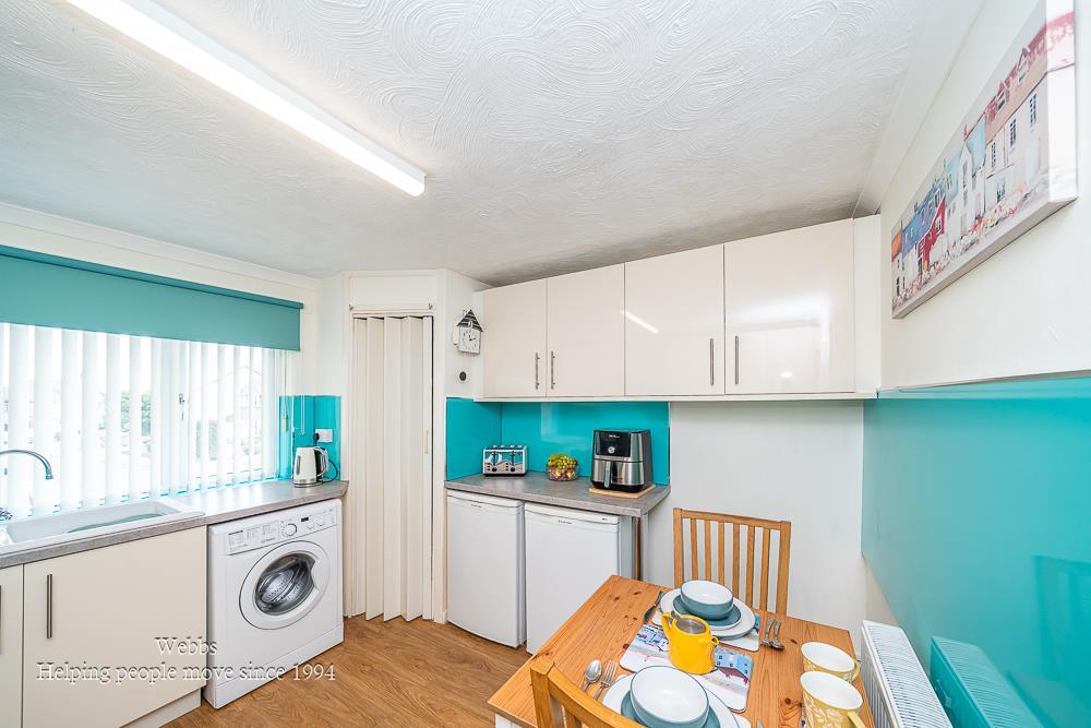 Apartment in Walsall, West Midlands - View 4