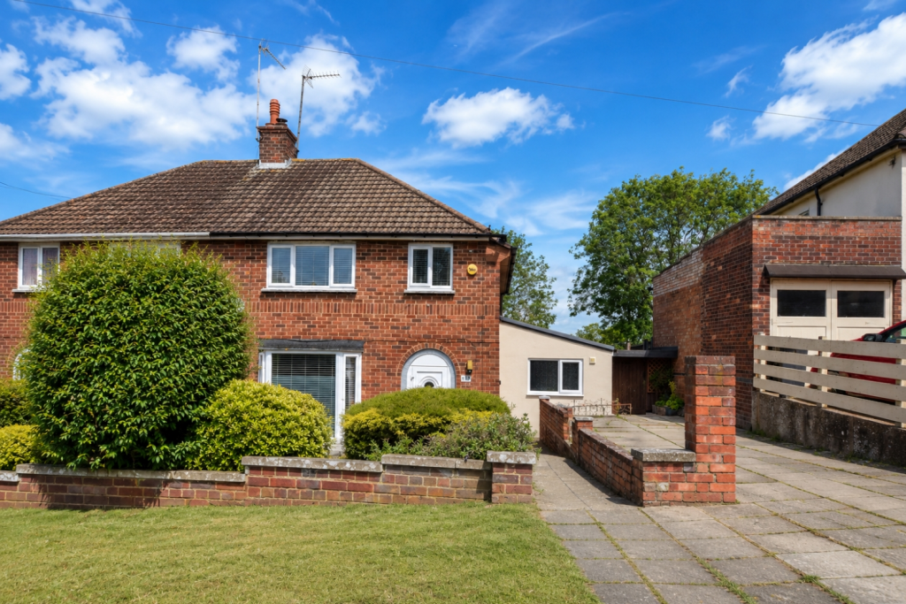Main image of property: Kingsway, Wellingborough, Northamptonshire, NN8