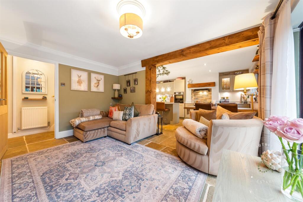 Castle Road, Tongwynlais, Cardiff photo 4