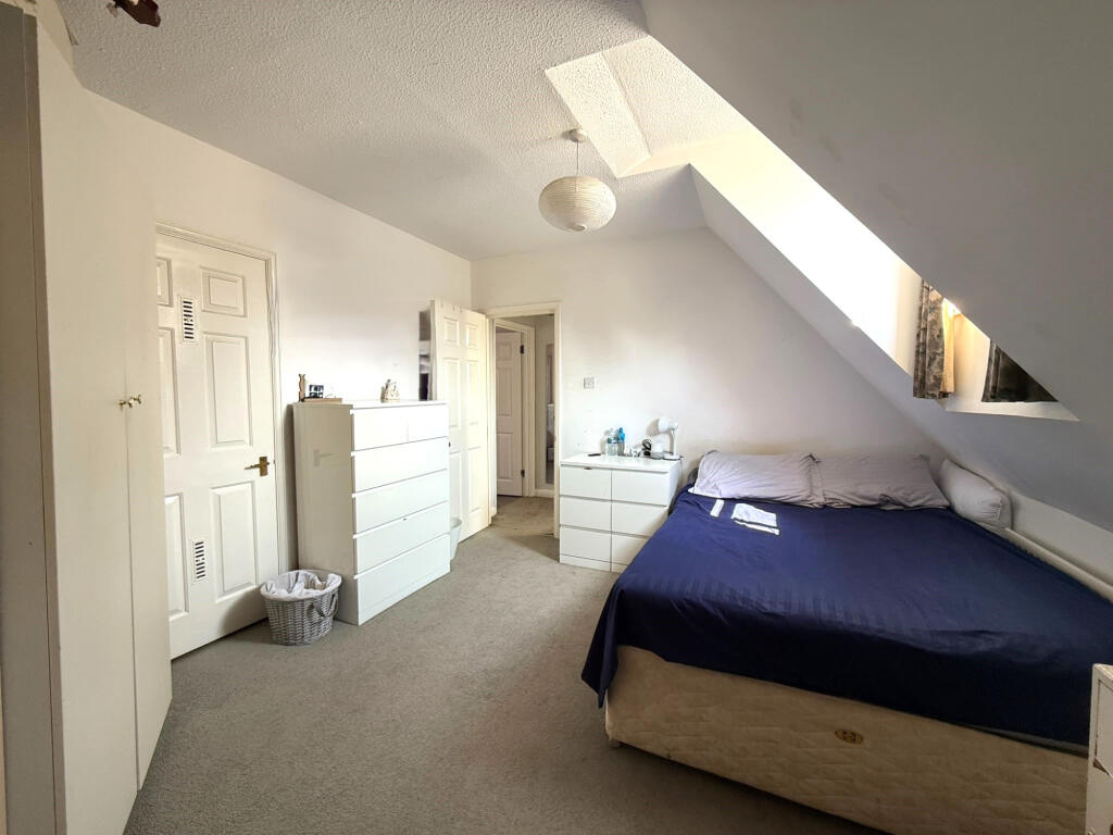 Apartment in London, Southwark - More