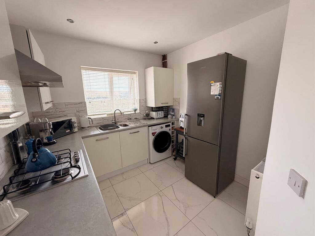 House in Cardiff, Pen-y-graig - View 3