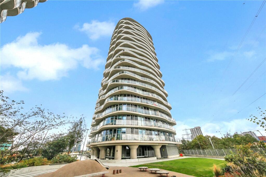 Hoola, 3 Tidal Basin Road, London, E16 photo 2
