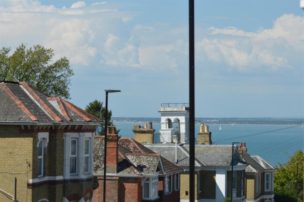 House in Portsmouth - View 5