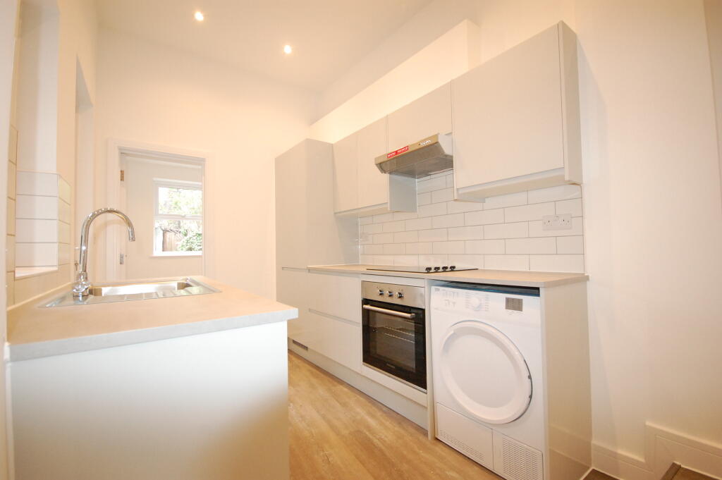 Apartment in London - View 4