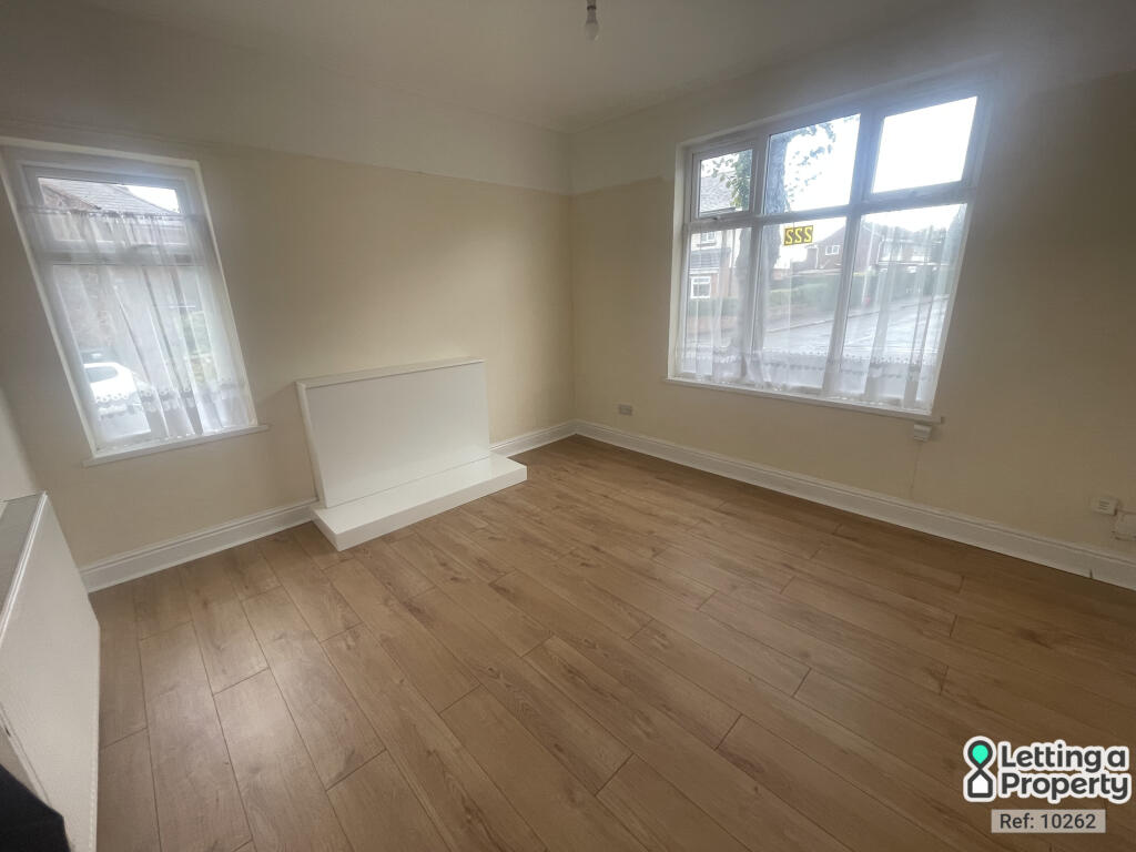 House in Sandwell, West Midlands - View 4