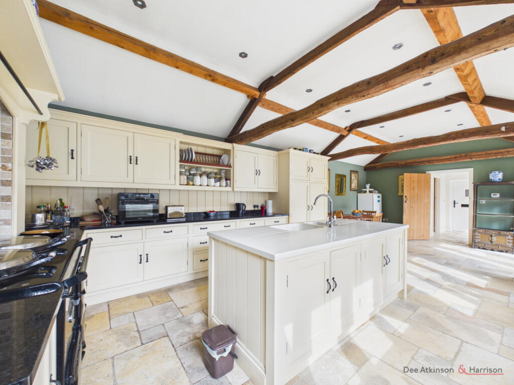 House in York - View 4