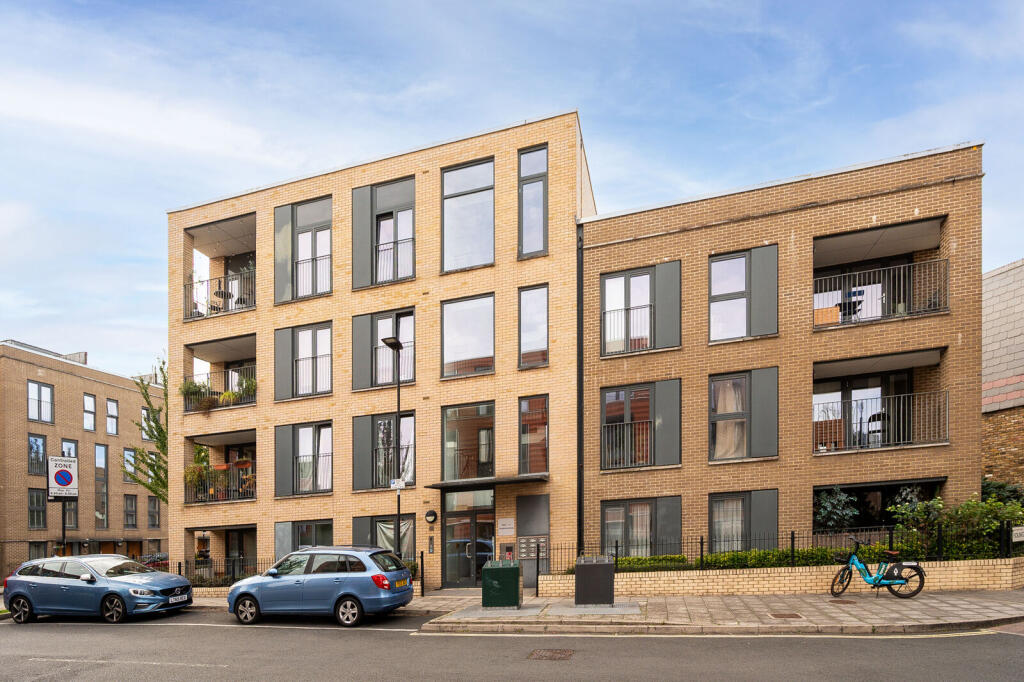 Main image of property: Eythorne Road, Oval, London, SW9