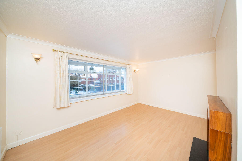 Coxcroft Avenue, Quarry Bank, Brierley Hill photo 4