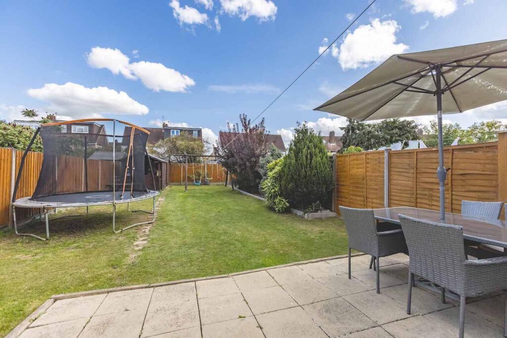 Francis Way, Slough, SL1 photo 2