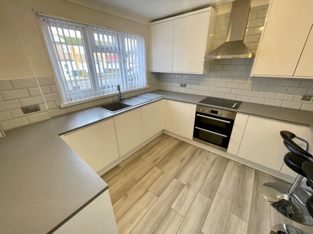 Bagwicks Close, Luton, Bedfordshire, LU3 3NG photo 2