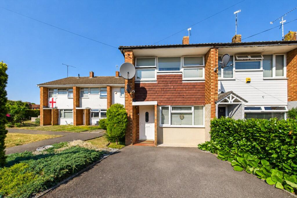 Main image of property: Dalton Close, Tilehurst, Reading, Berkshire, RG30