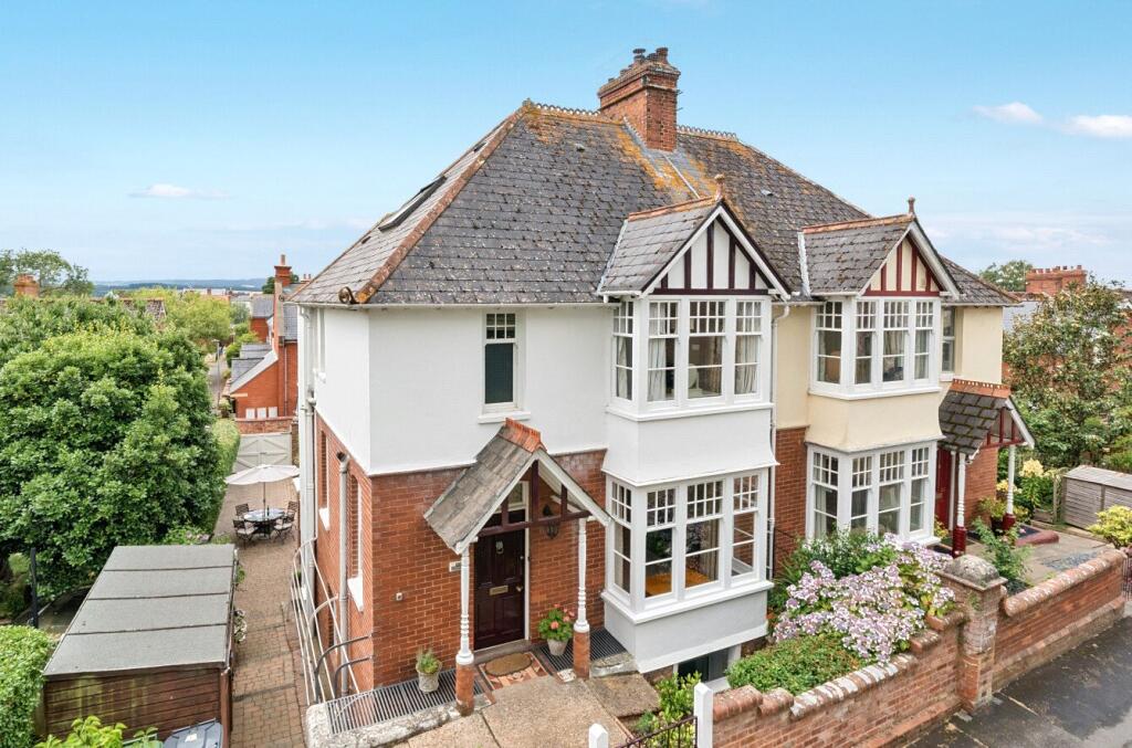 Main image of property: Topsham, Devon