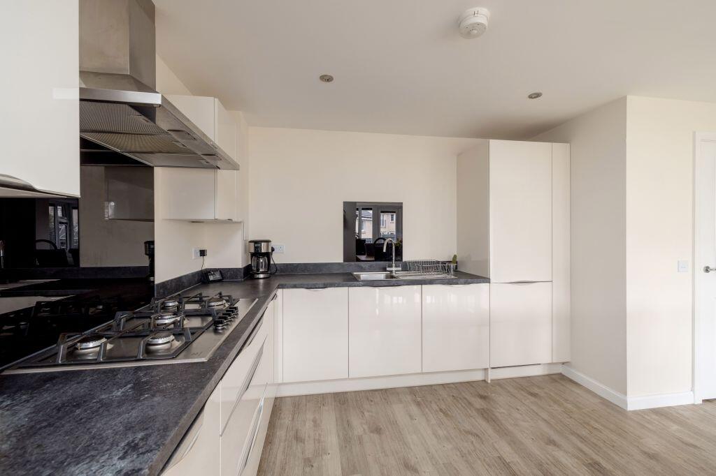 4 Rowieston Drive, Edinburgh, EH17 8WL photo 4