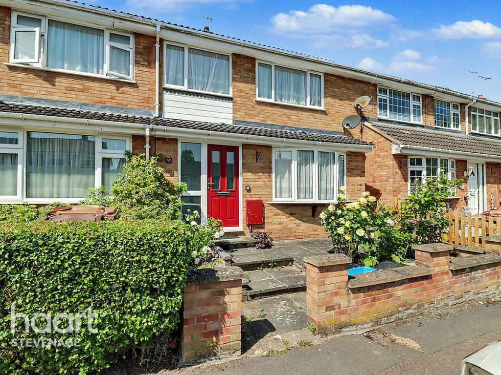3-bed terraced on Wellington Road, Stevenage, £375,000