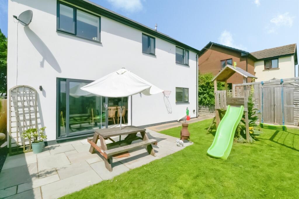 Main image of property: Cowbridge Road, St. Athan, Barry