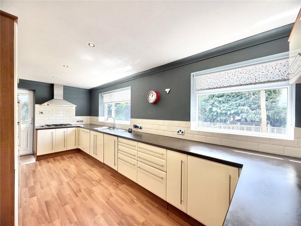 House in Leeds, Kippax - View 3