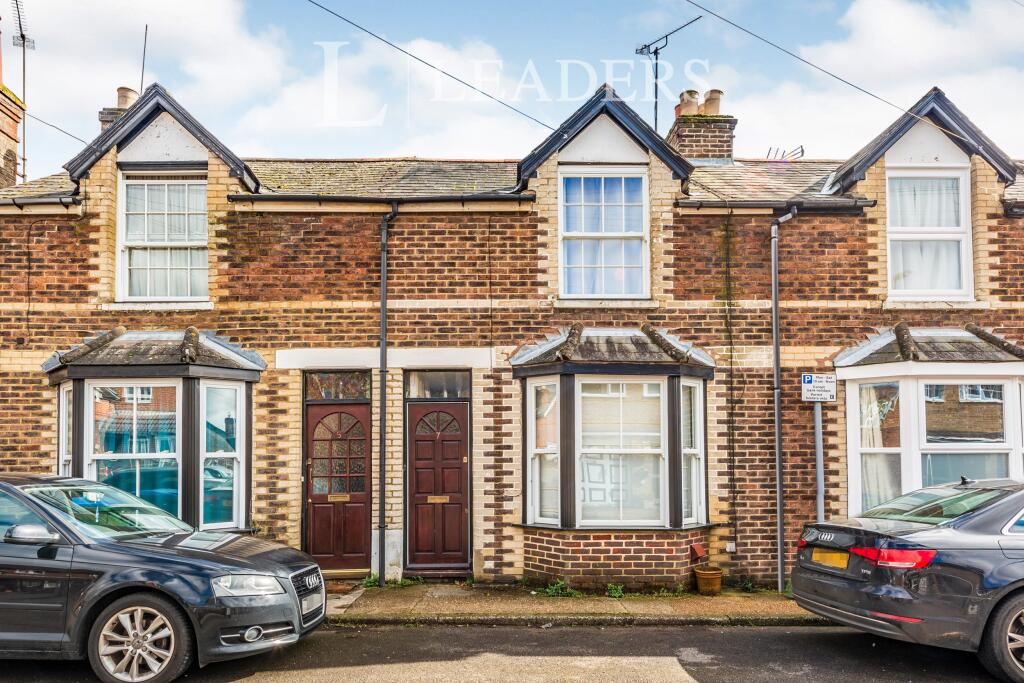 Main image of property: Gorings Mead, Horsham, RH13