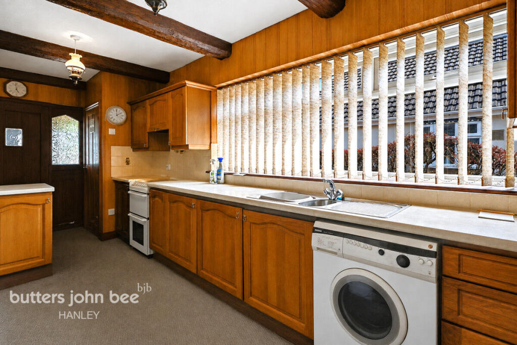 House in Staffordshire Moorlands, Brown Edge - View 5