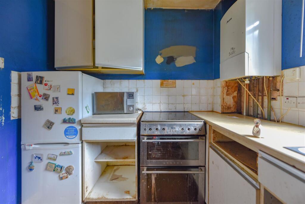Apartment in Hemel Hempstead - View 5