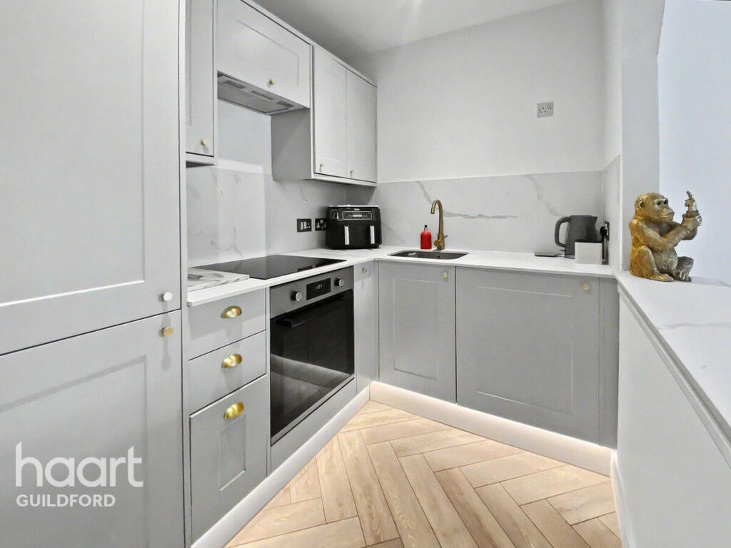 Apartment in Guildford - More